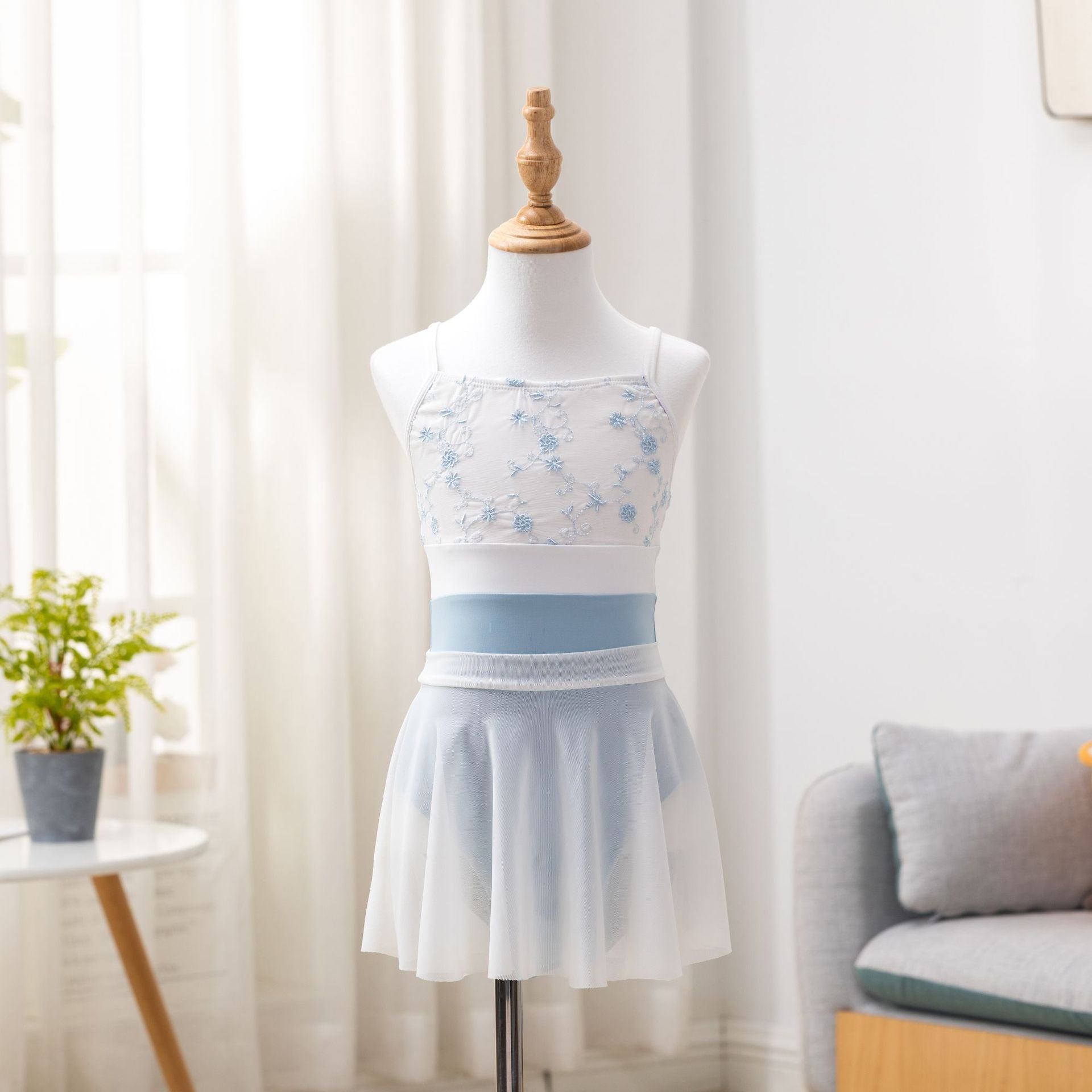 Girls’ Ballet Dancewear Camisole Leotard Mesh Skirt 2-Piece Set