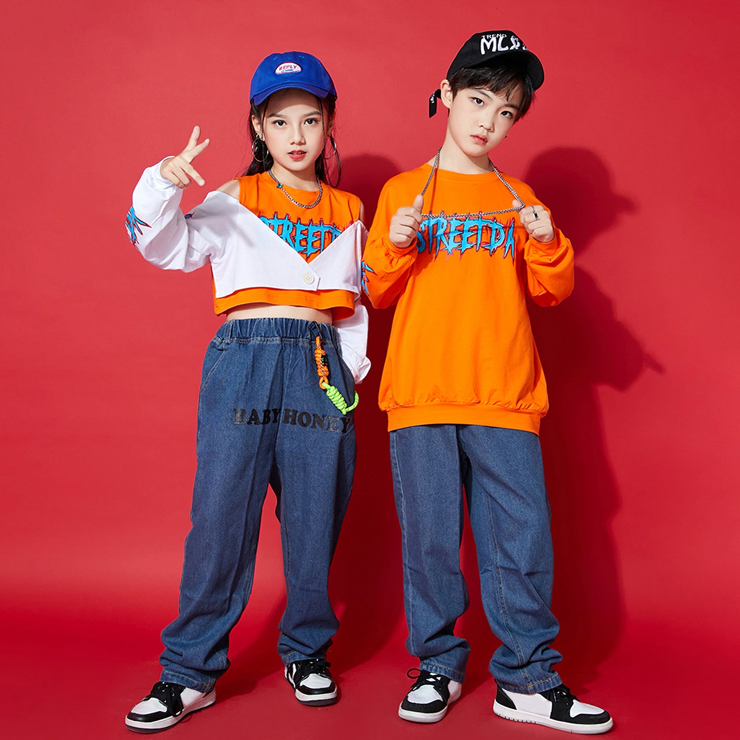 Unisex Jungen Mädchen Schriftzug Denim Jeans Zebrastreifen Tanzoutfit